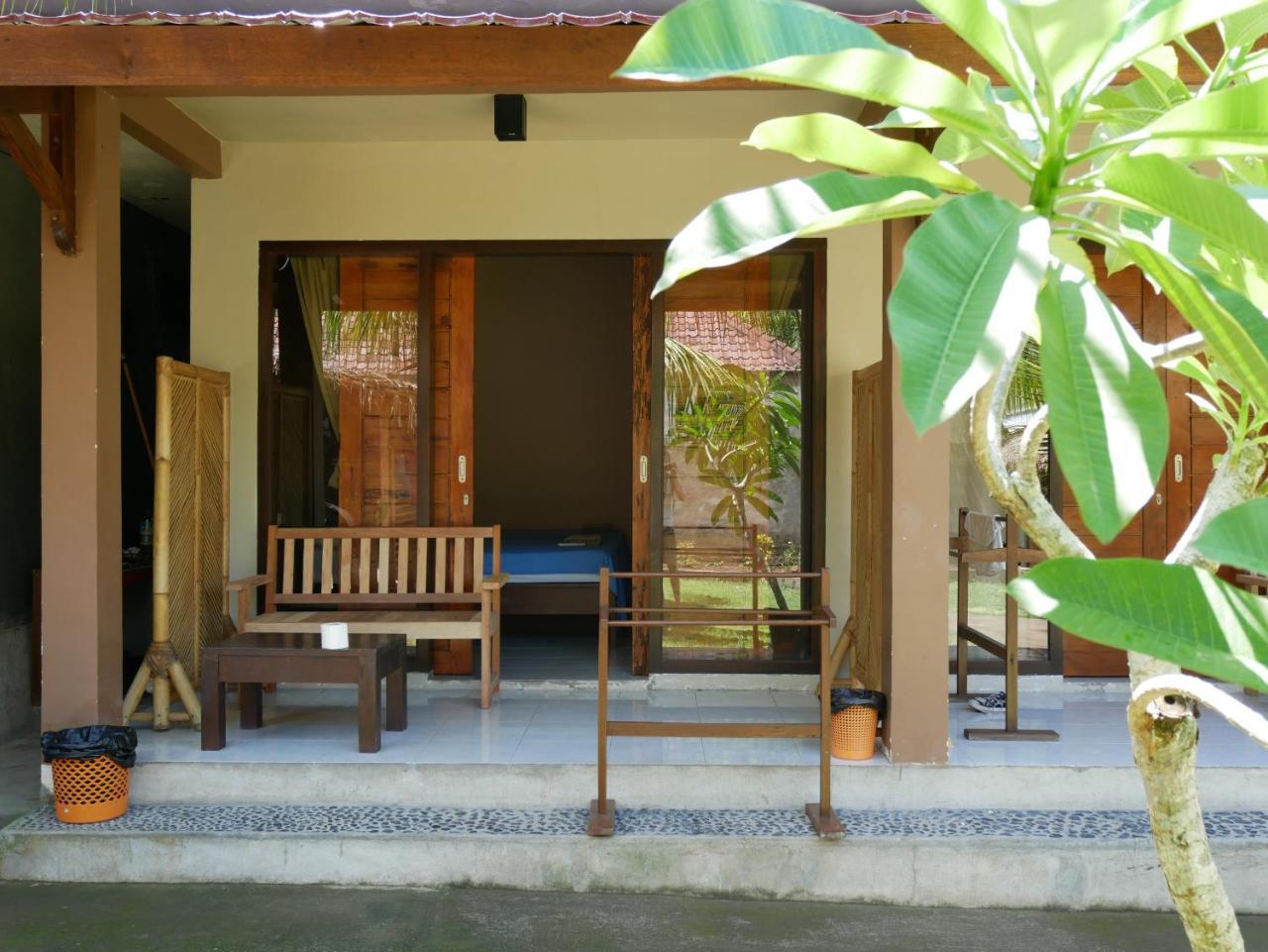 Asoka Homestay Senggigi Exteriör bild